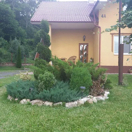 U Lyudmily Lodge